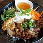 Best Bún Thịt Nướng 燒豬肉檬 Grilled Sliced Pork Rice Vermicelli in Brooklyn, NY